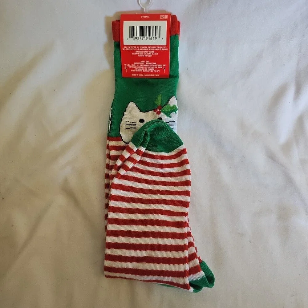Kitty Cat Knee High Christmas Socks‎ fits size 5 6 7 8 9